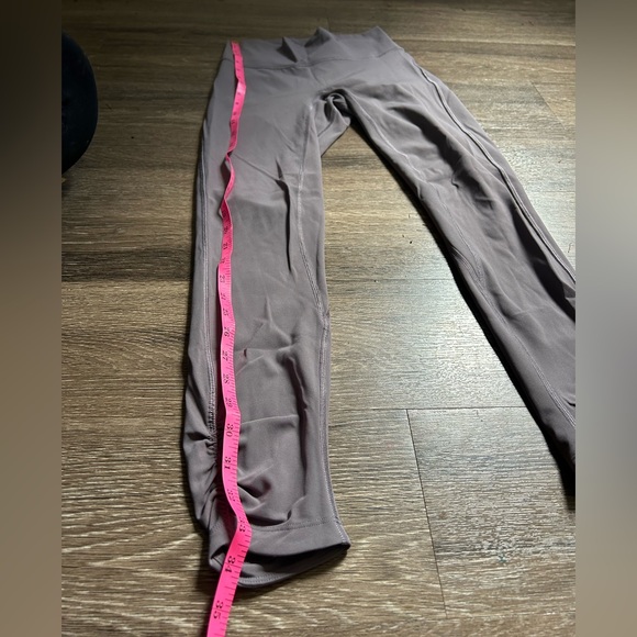 Lululemon Awakening Tight Taryn Toomey Collection 25" Inseam Magnum Grey Size 4 - Picture 5 of 9